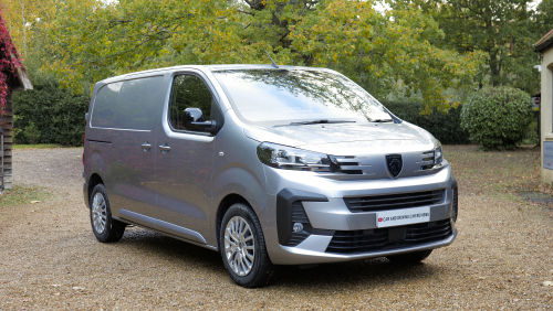 PEUGEOT e-EXPERT L1 100kW 75kWh Professional Van Auto view 6